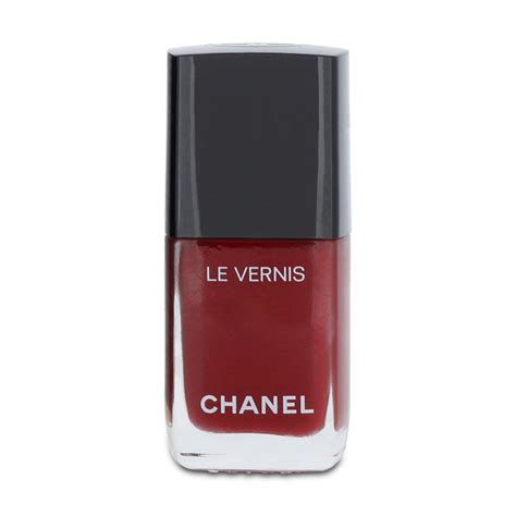 Chanel Le Vernis 913 Rouge Intemporel Longwear Nail Colour